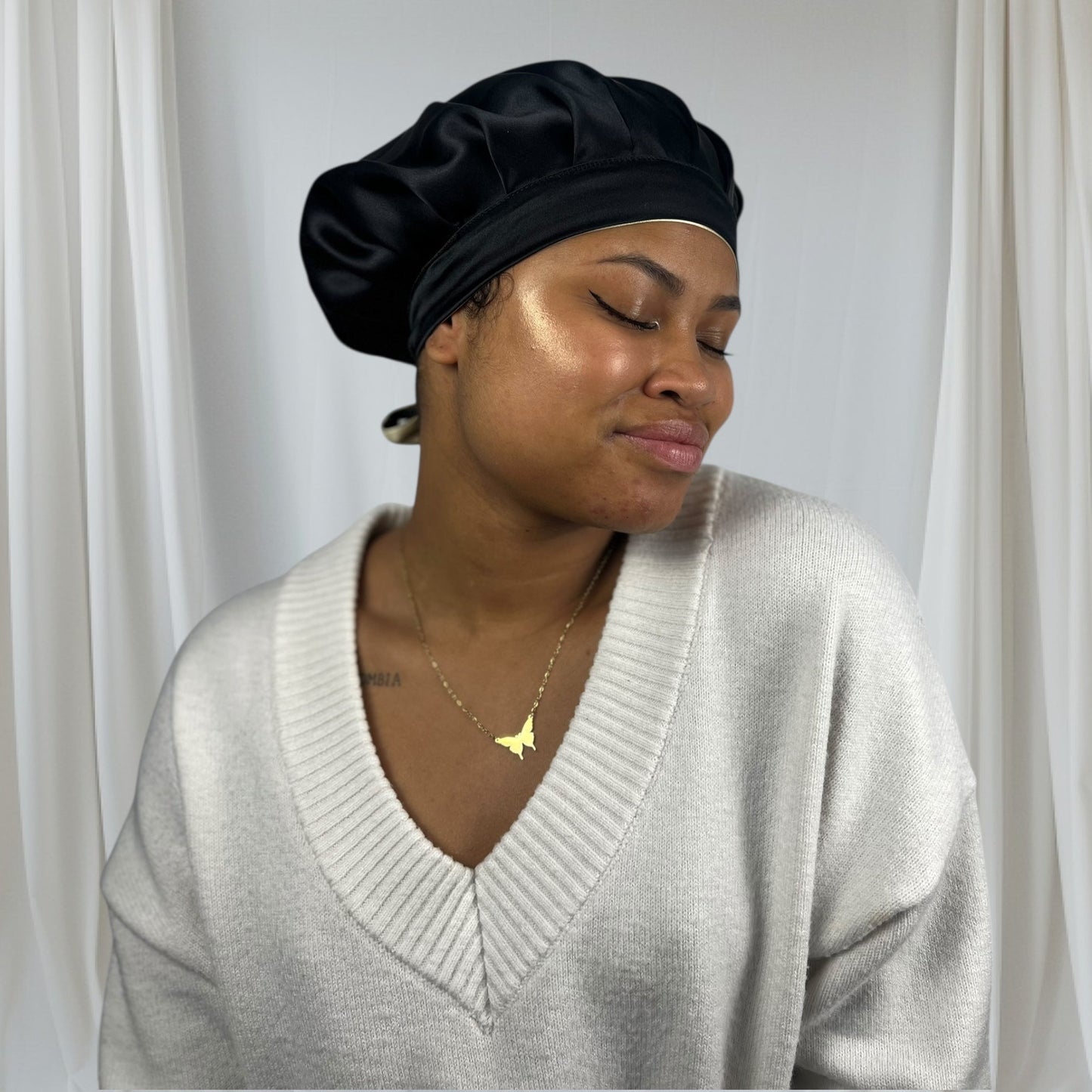 The Silky Hug💫👩🏼‍🦱